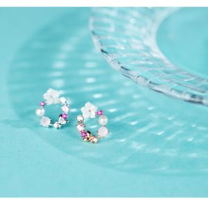 Flower Shaped Artificial Pearl Stud Earrings